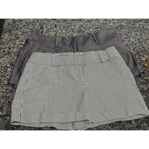 Women's Gray Express Shorts & Striped White House Black Market Shorts Size 4 - Picture 1 of 8